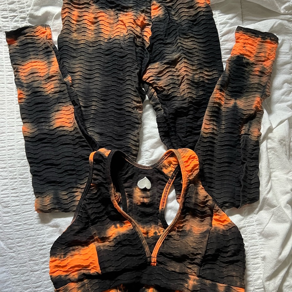 Booty by Brabants Tie-Dye Sports Bra and Leggings Set